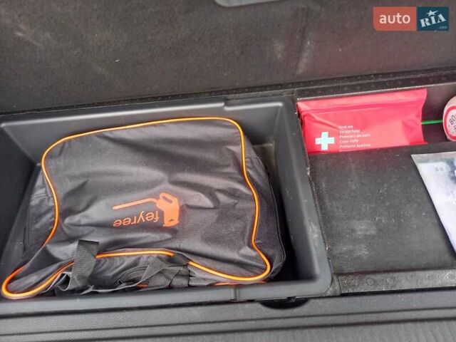 Серый Пежо 3008, объемом двигателя 1.6 л и пробегом 218 тыс. км за 23700 $, фото 45 на Automoto.ua