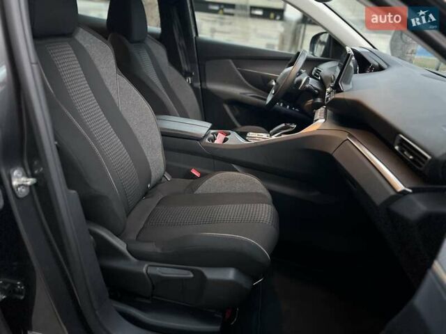 Серый Пежо 3008, объемом двигателя 1.5 л и пробегом 144 тыс. км за 22950 $, фото 16 на Automoto.ua