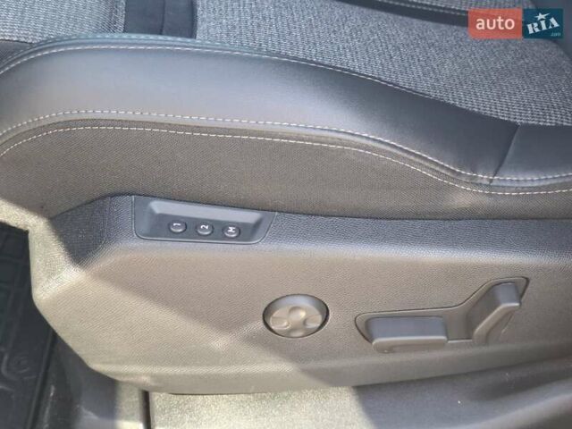 Сірий Пежо 3008, об'ємом двигуна 1.5 л та пробігом 127 тис. км за 21800 $, фото 39 на Automoto.ua