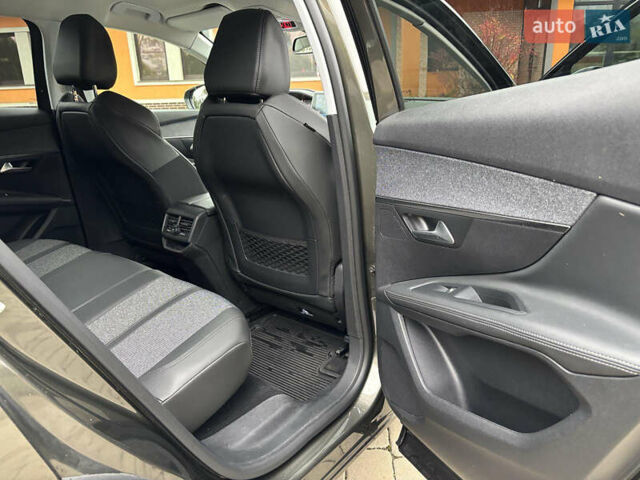 Серый Пежо 3008, объемом двигателя 2 л и пробегом 49 тыс. км за 25800 $, фото 6 на Automoto.ua