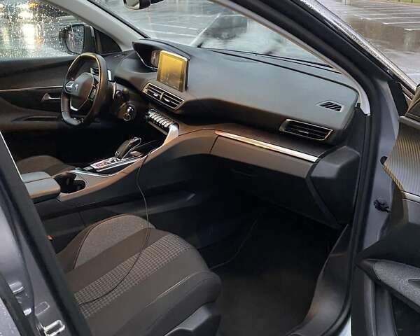 Сірий Пежо 3008, об'ємом двигуна 1.5 л та пробігом 128 тис. км за 18400 $, фото 31 на Automoto.ua
