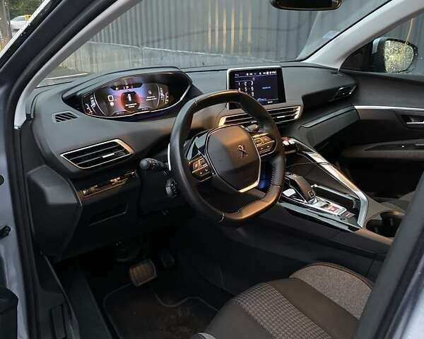 Сірий Пежо 3008, об'ємом двигуна 1.5 л та пробігом 128 тис. км за 18400 $, фото 22 на Automoto.ua
