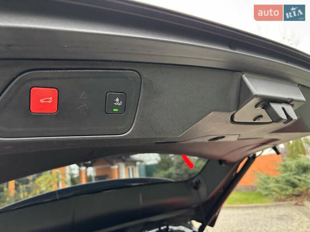 Серый Пежо 3008, объемом двигателя 2 л и пробегом 49 тыс. км за 25800 $, фото 12 на Automoto.ua