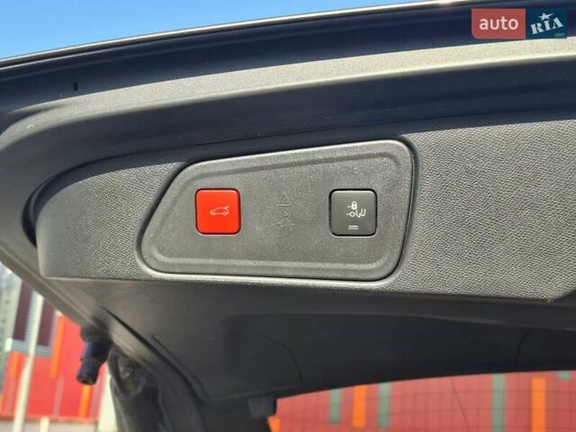 Сірий Пежо 3008, об'ємом двигуна 1.5 л та пробігом 127 тис. км за 21800 $, фото 52 на Automoto.ua