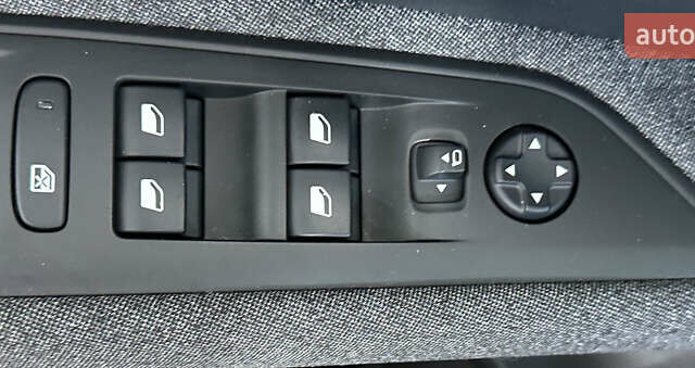 Серый Пежо 3008, объемом двигателя 1.5 л и пробегом 174 тыс. км за 22350 $, фото 38 на Automoto.ua