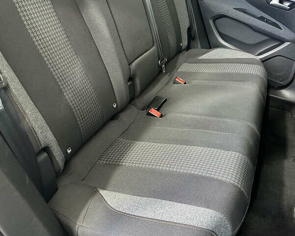 Серый Пежо 3008, объемом двигателя 1.5 л и пробегом 174 тыс. км за 22350 $, фото 9 на Automoto.ua