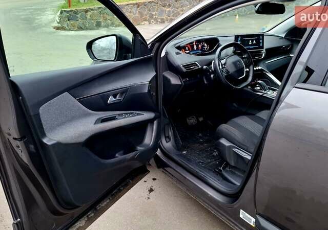 Серый Пежо 3008, объемом двигателя 1.5 л и пробегом 179 тыс. км за 25350 $, фото 9 на Automoto.ua