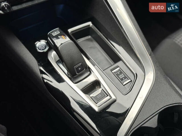 Серый Пежо 3008, объемом двигателя 1.5 л и пробегом 153 тыс. км за 22900 $, фото 21 на Automoto.ua