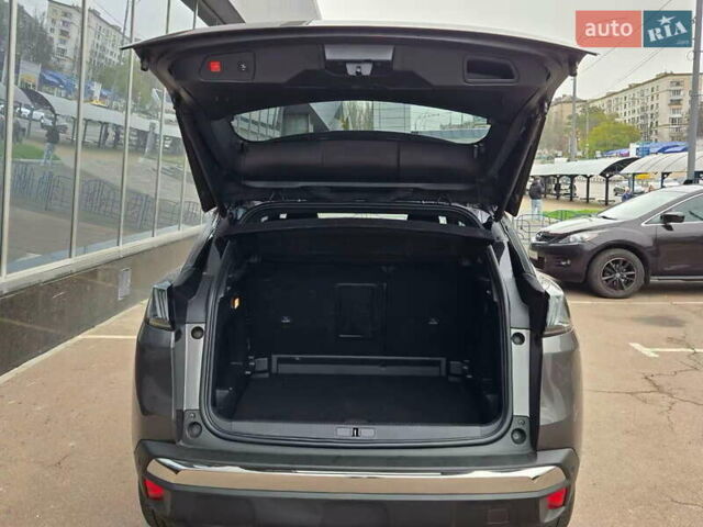 Серый Пежо 3008, объемом двигателя 2 л и пробегом 130 тыс. км за 27900 $, фото 15 на Automoto.ua