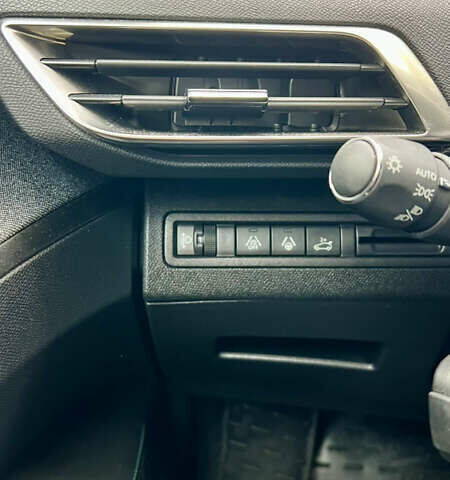 Пежо 3008 2021 у Чернівцях на Automoto.ua Сірий Пежо 3008, об'ємом двигуна 1.5 л та пробігом 128 тис. км за 24200 $, фото 48 на Automoto.ua