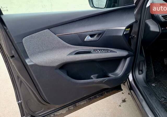 Серый Пежо 3008, объемом двигателя 1.5 л и пробегом 179 тыс. км за 25350 $, фото 10 на Automoto.ua