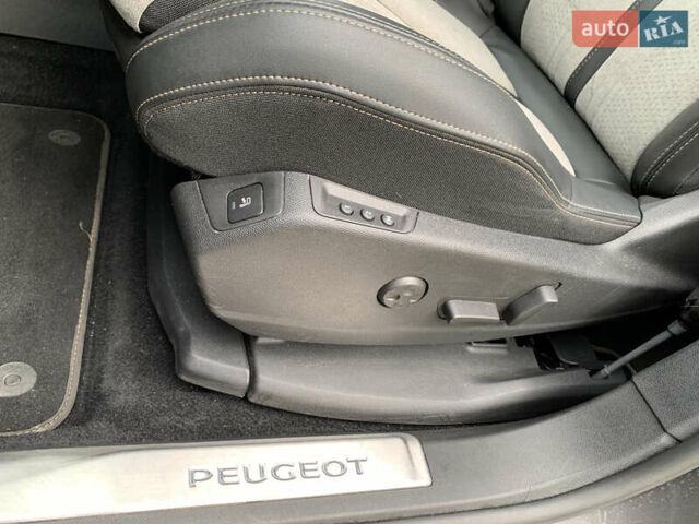 Сірий Пежо 3008, об'ємом двигуна 1.6 л та пробігом 160 тис. км за 25900 $, фото 25 на Automoto.ua