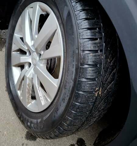 Серый Пежо 3008, объемом двигателя 1.5 л и пробегом 179 тыс. км за 25350 $, фото 20 на Automoto.ua