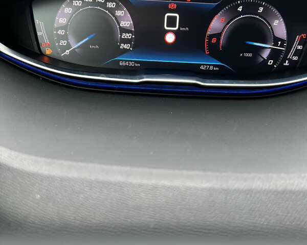 Серый Пежо 3008, объемом двигателя 1.5 л и пробегом 66 тыс. км за 24500 $, фото 11 на Automoto.ua