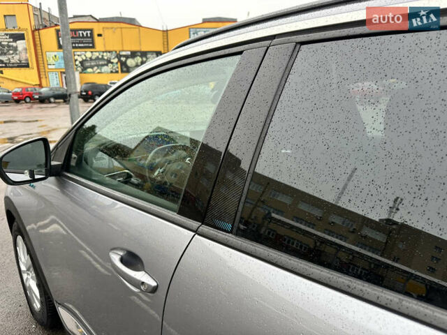 Сірий Пежо 3008, об'ємом двигуна 1.5 л та пробігом 100 тис. км за 24300 $, фото 9 на Automoto.ua