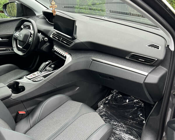 Серый Пежо 3008, объемом двигателя 1.5 л и пробегом 66 тыс. км за 24500 $, фото 5 на Automoto.ua