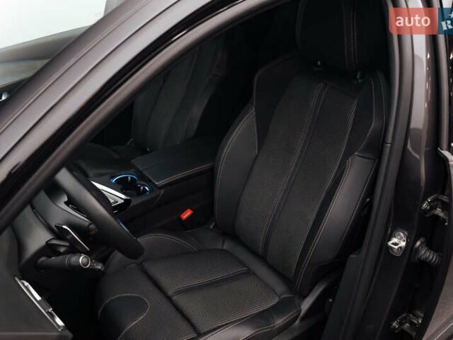 Серый Пежо 3008, объемом двигателя 1.5 л и пробегом 16 тыс. км за 30077 $, фото 9 на Automoto.ua