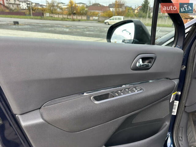 Пежо 3008 2011 в Луцке на Automoto.ua Синий Пежо 3008, объемом двигателя 1.6 л и пробегом 125 тыс. км за 8999 $, фото 12 на Automoto.ua