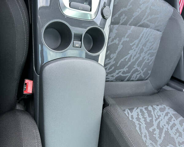 Пежо 3008 2011 в Луцке на Automoto.ua Синий Пежо 3008, объемом двигателя 1.6 л и пробегом 125 тыс. км за 8999 $, фото 28 на Automoto.ua