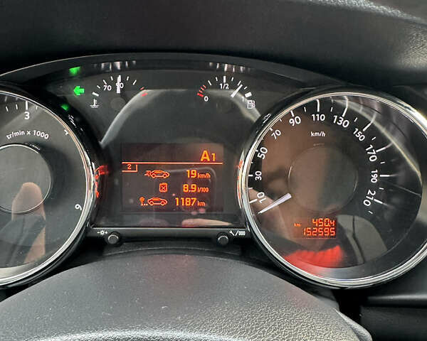 Синий Пежо 3008, объемом двигателя 1.56 л и пробегом 152 тыс. км за 12300 $, фото 5 на Automoto.ua