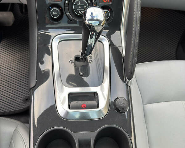 Синий Пежо 3008, объемом двигателя 1.56 л и пробегом 152 тыс. км за 12300 $, фото 7 на Automoto.ua