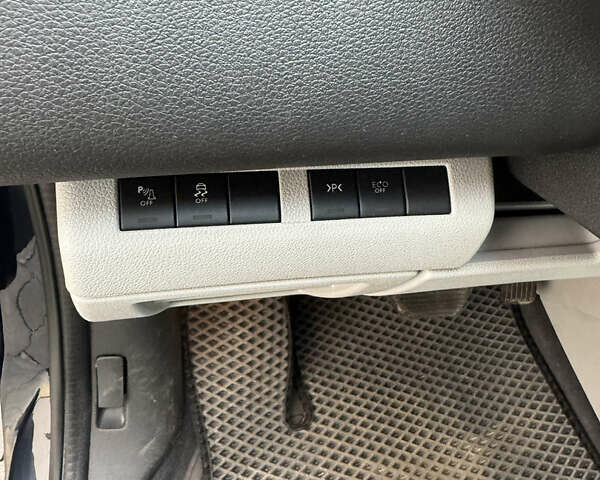 Синий Пежо 3008, объемом двигателя 1.56 л и пробегом 152 тыс. км за 12300 $, фото 4 на Automoto.ua