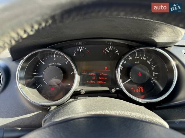 Пежо 3008 2014 в Тернополе на Automoto.ua Синий Пежо 3008, объемом двигателя 2 л и пробегом 112 тыс. км за 14300 $, фото 33 на Automoto.ua