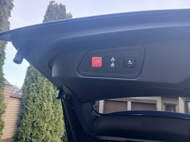 Синій Пежо 3008, об'ємом двигуна 0 л та пробігом 190 тис. км за 17300 $, фото 12 на Automoto.ua