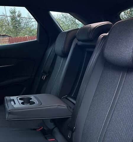 Синий Пежо 3008, объемом двигателя 2 л и пробегом 161 тыс. км за 18888 $, фото 17 на Automoto.ua