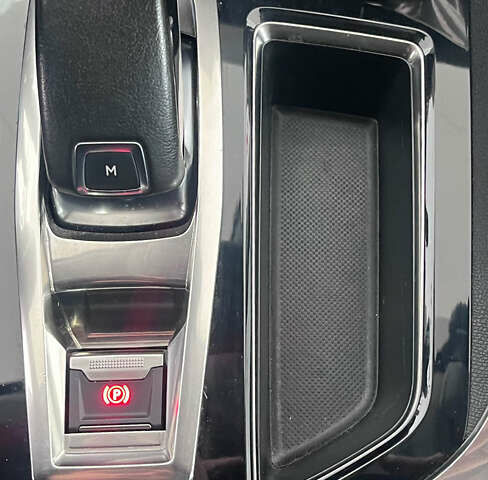 Синий Пежо 3008, объемом двигателя 1.5 л и пробегом 189 тыс. км за 19450 $, фото 19 на Automoto.ua