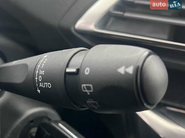 Синий Пежо 3008, объемом двигателя 1.5 л и пробегом 189 тыс. км за 19450 $, фото 11 на Automoto.ua