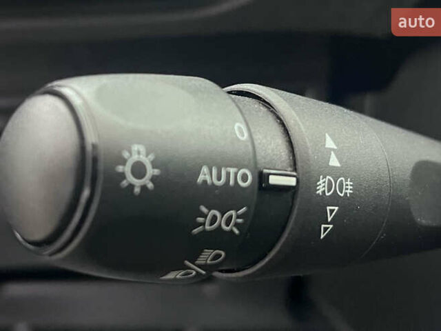 Синий Пежо 3008, объемом двигателя 1.5 л и пробегом 189 тыс. км за 19450 $, фото 12 на Automoto.ua