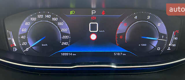 Синий Пежо 3008, объемом двигателя 1.5 л и пробегом 189 тыс. км за 19450 $, фото 8 на Automoto.ua