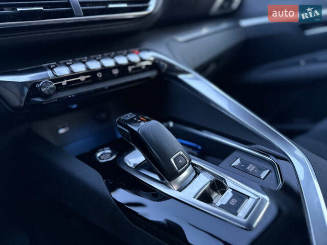 Синій Пежо 3008, об'ємом двигуна 1.2 л та пробігом 23 тис. км за 25000 $, фото 8 на Automoto.ua