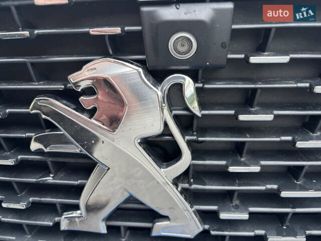 Синій Пежо 3008, об'ємом двигуна 1.5 л та пробігом 159 тис. км за 22700 $, фото 24 на Automoto.ua