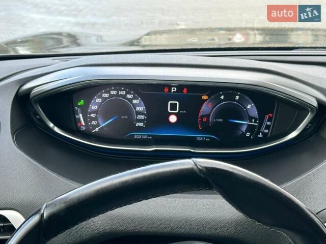 Зеленый Пежо 3008, объемом двигателя 1.56 л и пробегом 203 тыс. км за 17200 $, фото 13 на Automoto.ua