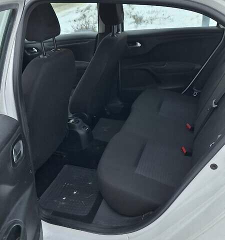 Білий Пежо 301, об'ємом двигуна 1.2 л та пробігом 185 тис. км за 5100 $, фото 8 на Automoto.ua