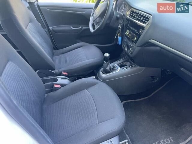 Білий Пежо 301, об'ємом двигуна 1.2 л та пробігом 90 тис. км за 5100 $, фото 2 на Automoto.ua