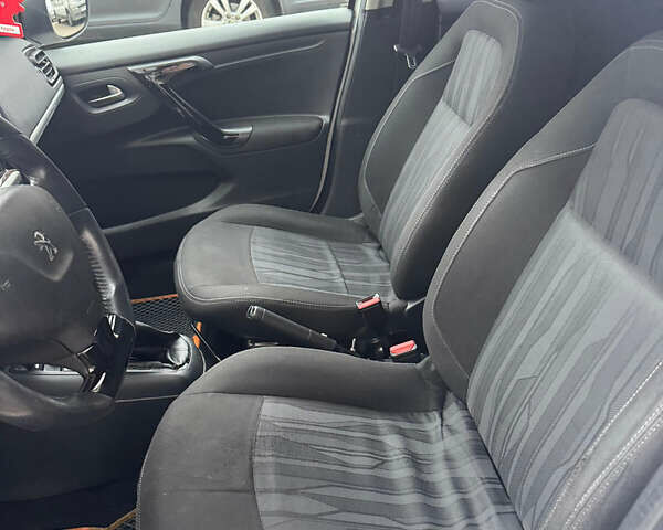 Белый Пежо 301, объемом двигателя 1.56 л и пробегом 260 тыс. км за 5500 $, фото 5 на Automoto.ua