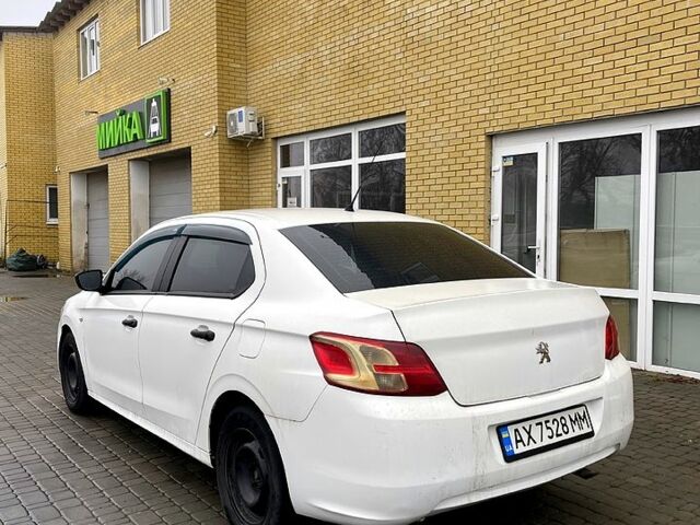 Белый Пежо 301, объемом двигателя 1.2 л и пробегом 300 тыс. км за 3700 $, фото 4 на Automoto.ua