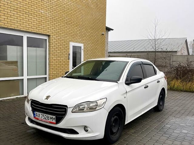 Белый Пежо 301, объемом двигателя 1.2 л и пробегом 300 тыс. км за 3700 $, фото 2 на Automoto.ua