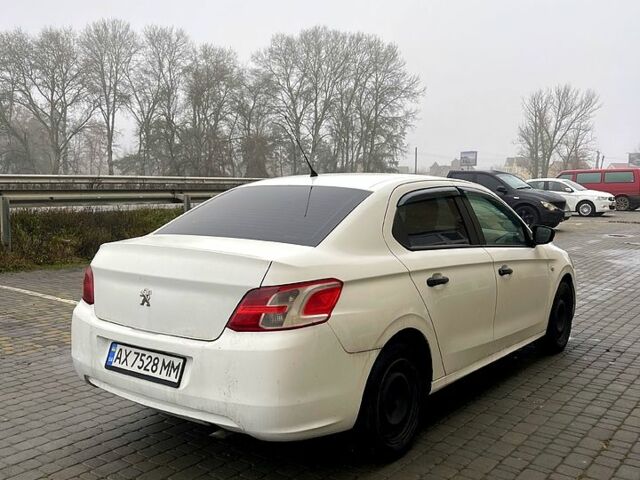 Белый Пежо 301, объемом двигателя 1.2 л и пробегом 300 тыс. км за 3700 $, фото 3 на Automoto.ua