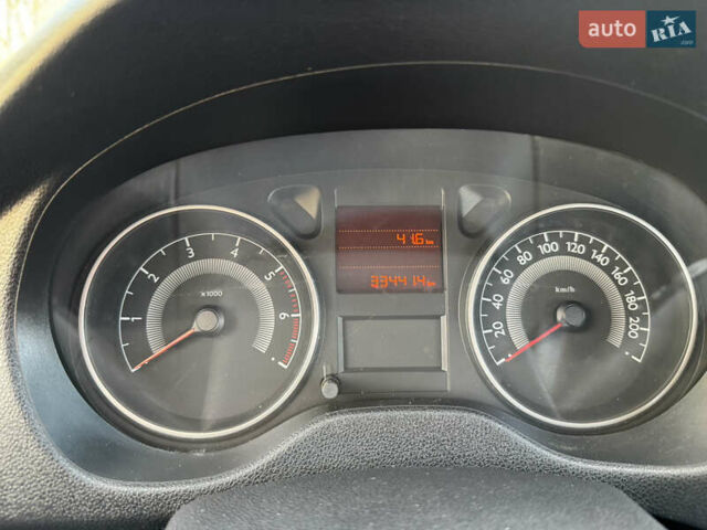 Белый Пежо 301, объемом двигателя 1.56 л и пробегом 334 тыс. км за 6000 $, фото 3 на Automoto.ua