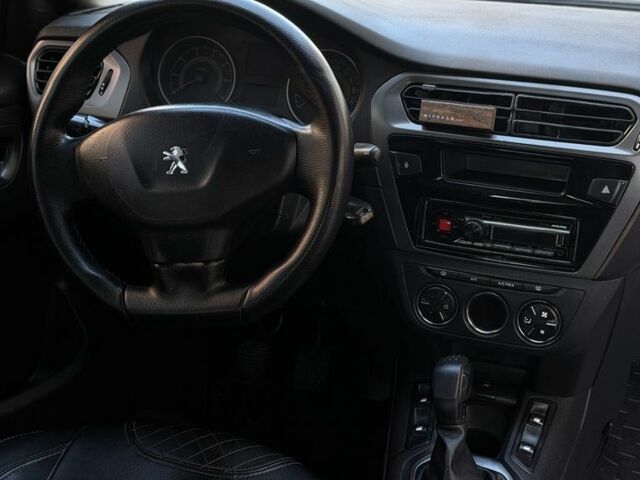Белый Пежо 301, объемом двигателя 1.6 л и пробегом 3 тыс. км за 4900 $, фото 6 на Automoto.ua