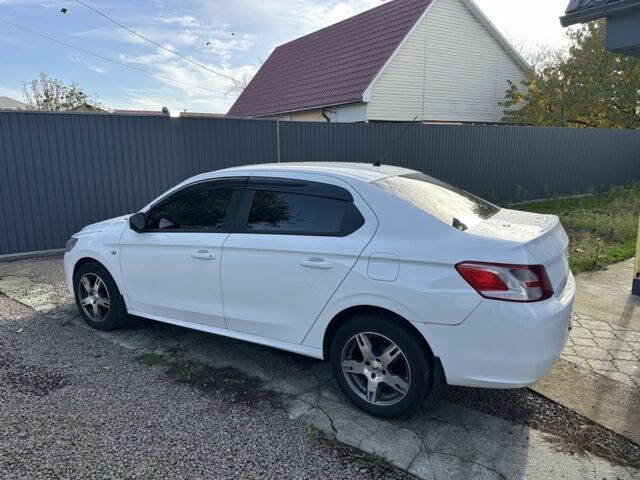 Белый Пежо 301, объемом двигателя 1.6 л и пробегом 223 тыс. км за 5850 $, фото 1 на Automoto.ua