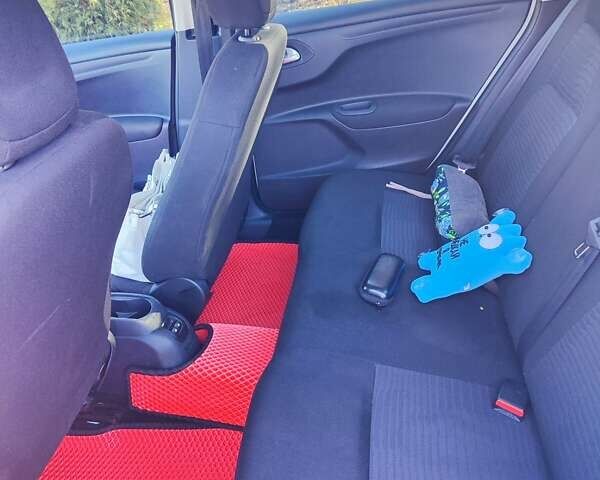 Білий Пежо 301, об'ємом двигуна 1.2 л та пробігом 115 тис. км за 7000 $, фото 12 на Automoto.ua