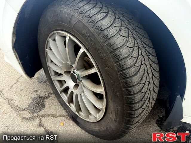 Пежо 301 2013 у Глобино на Automoto.ua Білий Пежо 301, об'ємом двигуна 1.2 л та пробігом 100 тис. км за 6000 $, фото 10 на Automoto.ua