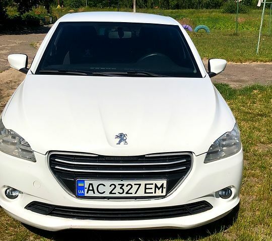 Белый Пежо 301, объемом двигателя 1.2 л и пробегом 202 тыс. км за 4500 $, фото 1 на Automoto.ua