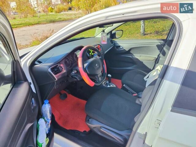 Білий Пежо 301, об'ємом двигуна 1.2 л та пробігом 115 тис. км за 7000 $, фото 21 на Automoto.ua