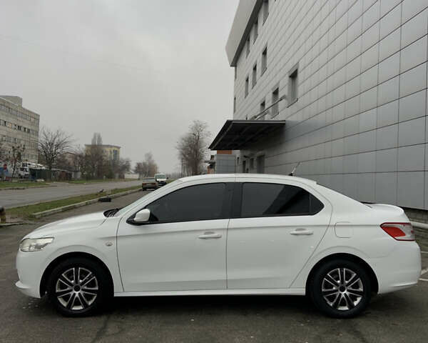 Білий Пежо 301, об'ємом двигуна 1.2 л та пробігом 127 тис. км за 5900 $, фото 4 на Automoto.ua